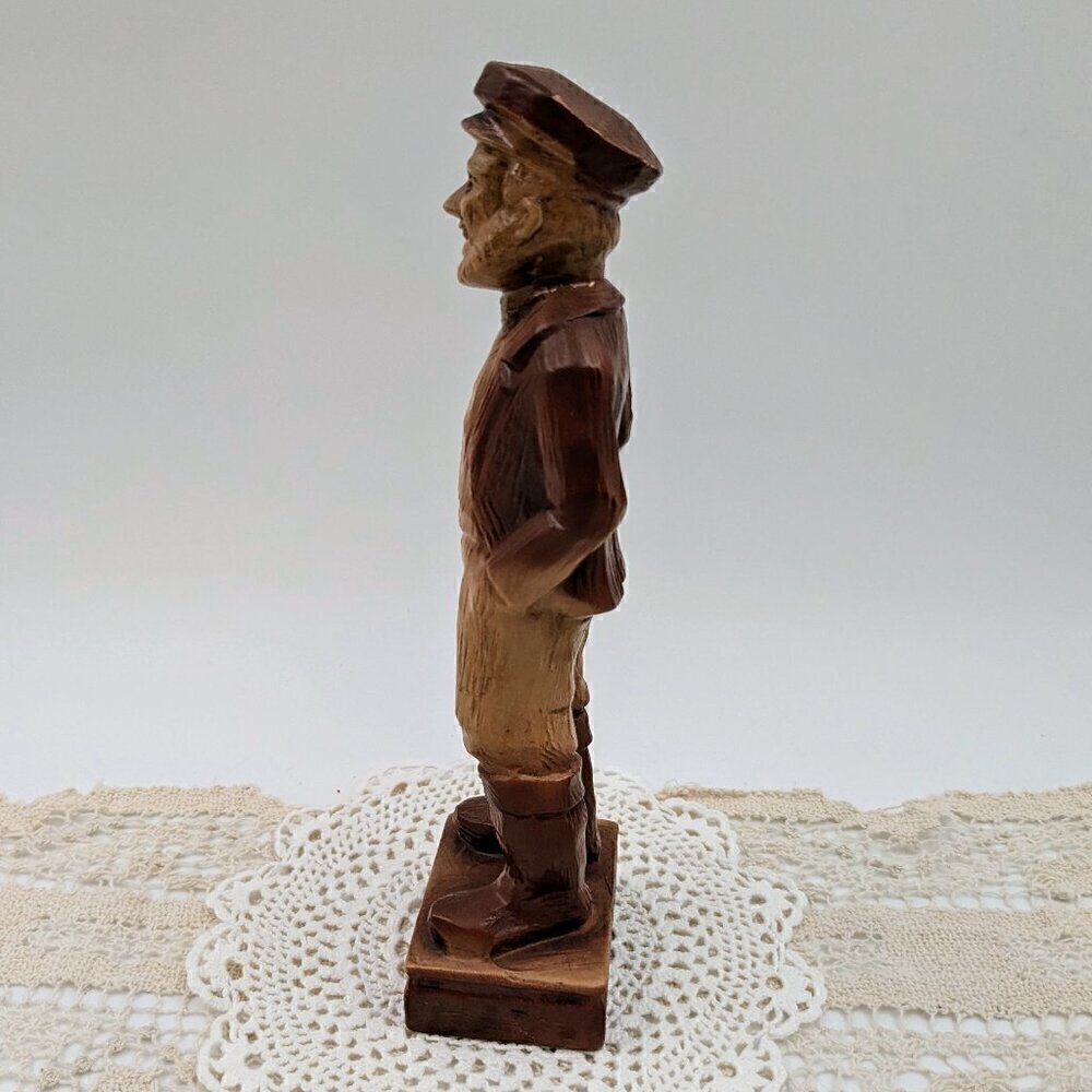 Vintage Ceramic Sea Captain / Sailor / Fisherman Figurine - Picture 3 of 7